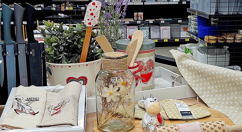 PROMSTORE: El și Ea. Arta de a dărui emoții