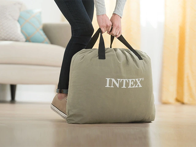 Saltea gonflabila Velur Pillow 152x203x42 cm cu tetiera si pompă incorporată 220V, pana la 272kg