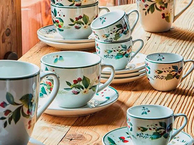 Set 6 cesti 80 ml AF Atollo Sweet Berry de cafea cu farfurie, portelan