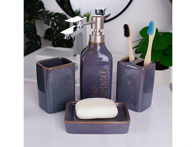 Set pentru baie din ceramică Bathroom 4unit. 