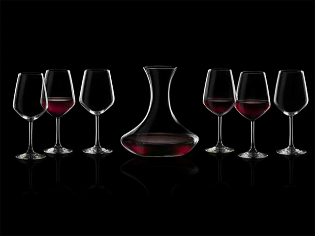 Set decanter 2l si 6 pahare 550ml pentru vin Universum, cristal