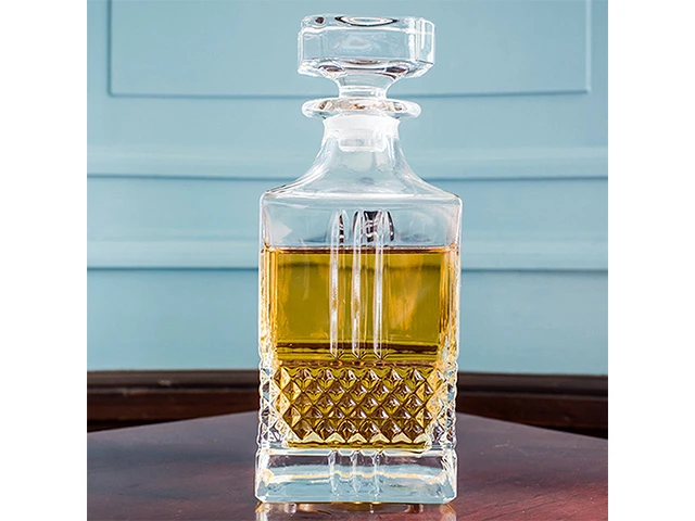 Carafa pentru bauturi tari Brilliante 0.85l, cristal