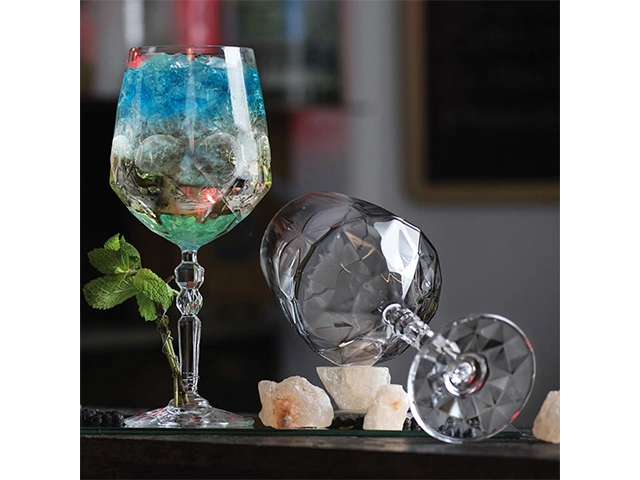 Set 6 pocale pentru vin Alkemist, 670ml