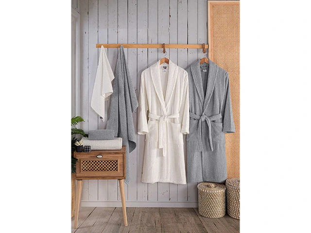 Set pentru baie NH Alfa: 2 halate, 2 prosoape 50X90+2buc 90X150 cm , 5 modele