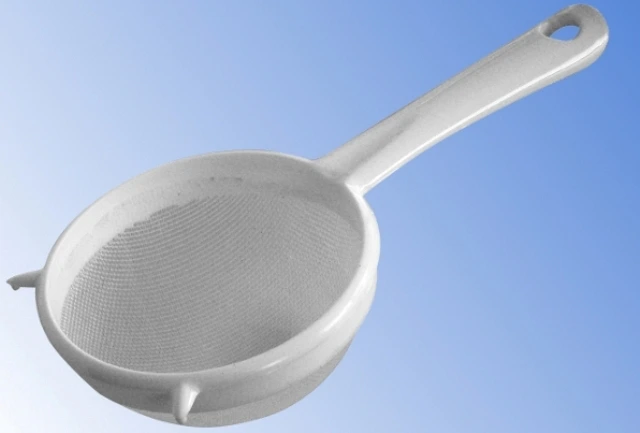 Sita Arcadalina 9cm cu maner din plastic