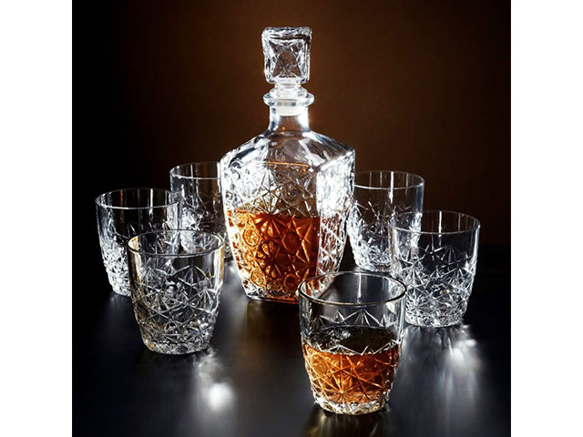 Set сarafa 780ml si 6 pahare pentru whisky 260ml Dedalo