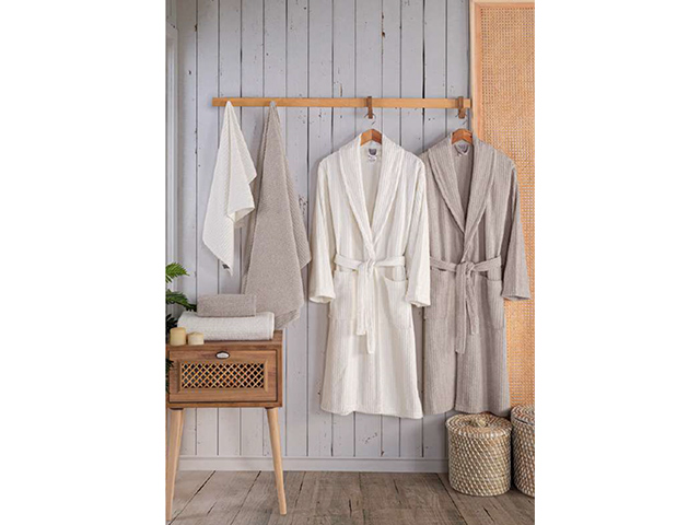 Set pentru baie NH Alfa: 2 halate, 2 prosoape 50X90+2buc 90X150 cm , 5 modele