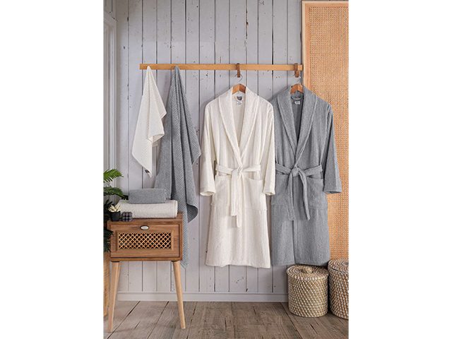 Set pentru baie NH Alfa: 2 halate, 2 prosoape 50X90+2buc 90X150 cm , 5 modele