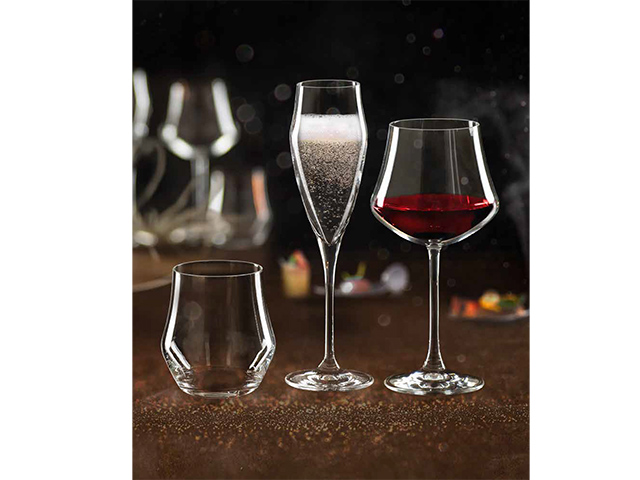 Set 18buc Ego: pocale 6X180ml, 6X430ml, pahare 6X390ml, cristal