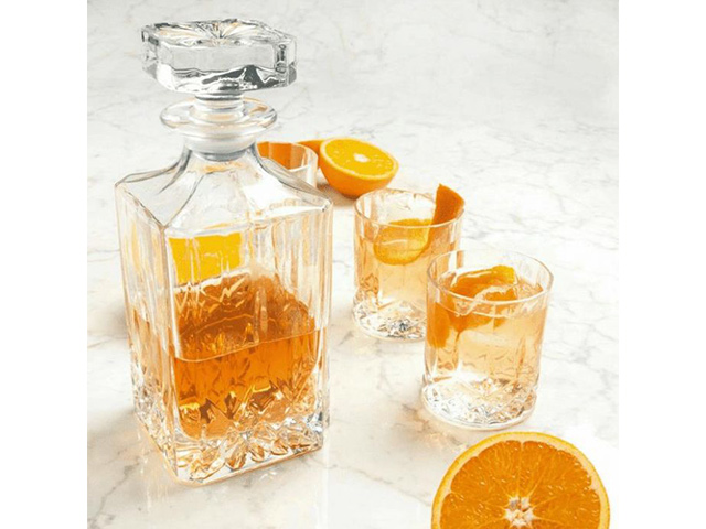 Garafa pentru bauturi tari Opera 0.75l, patrata