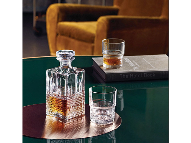 Set carafa 780ml si 6 pahare pentru whisky Bartender